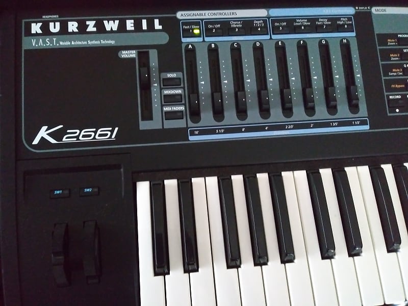 Kurzweil K2661 Synthesizer / Workstation image 1