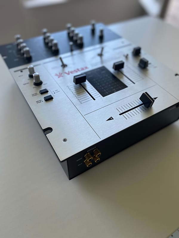 Vestax PDX-2000 & PMC-05 Pro III DJ機材