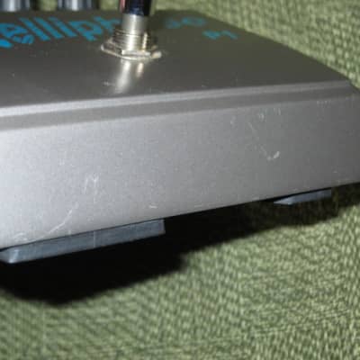 used (with less than light average wear) Akai Intelliphase P1 ANALOG Phaser (NO box, NO paperwork, NO battery) image 11