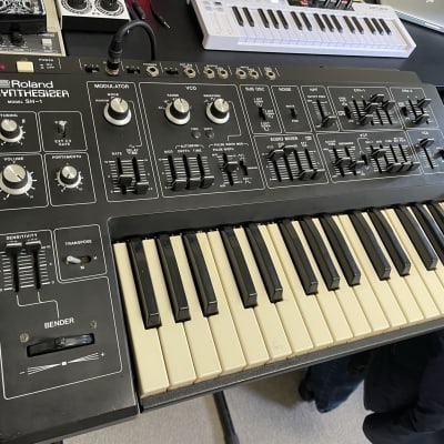 Roland SH-1 32-Key Synthesizer 1978 - 1979 - Black