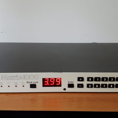 Oberheim Matrix-1000 Analogue Synth White-Face Gibson model - Free Shipping US & CANADA