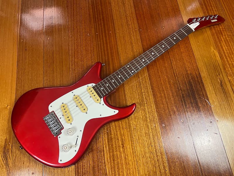 Yamaha SS300 'Super Samurai' 1983 - Candy Tone Red image 1