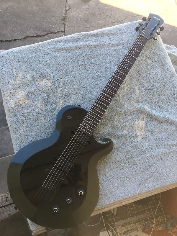 Yamaha baritone online guitar