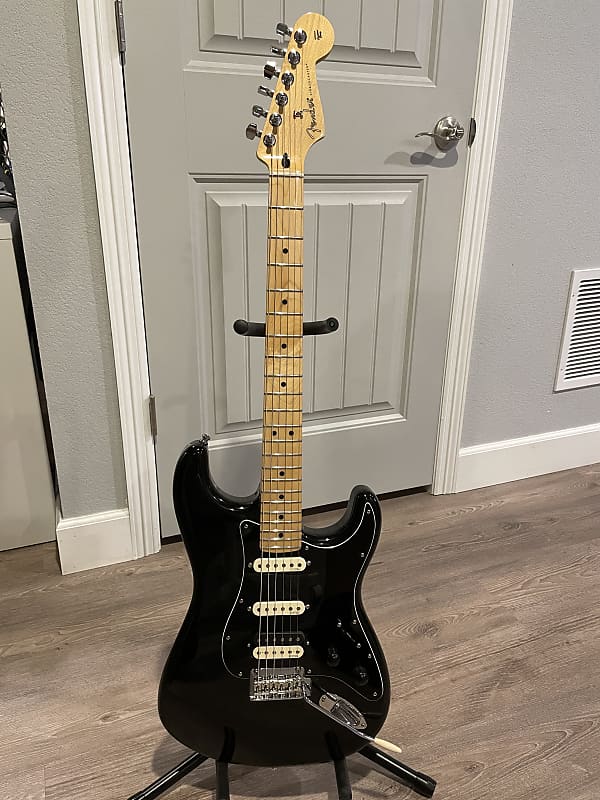 Fender Stratocaster  2020 Black image 1
