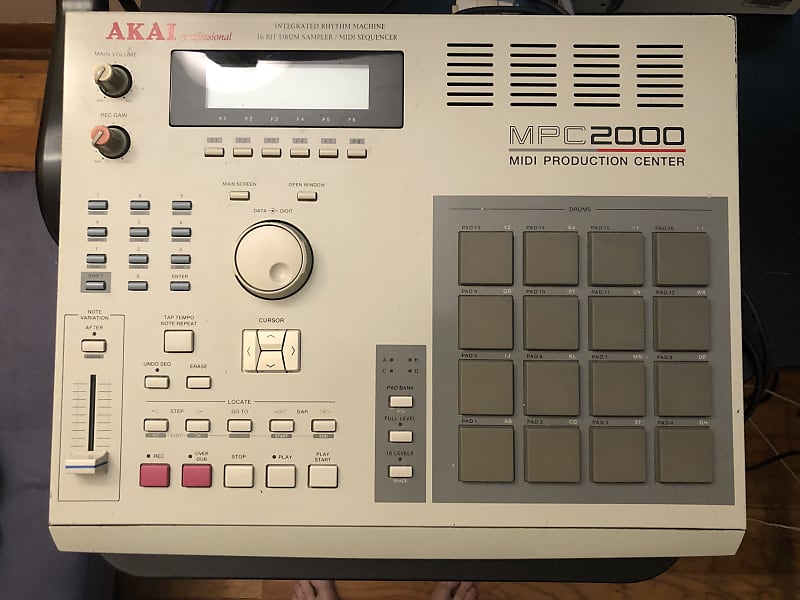 Akai MPC2000 MIDI Production Center image 1