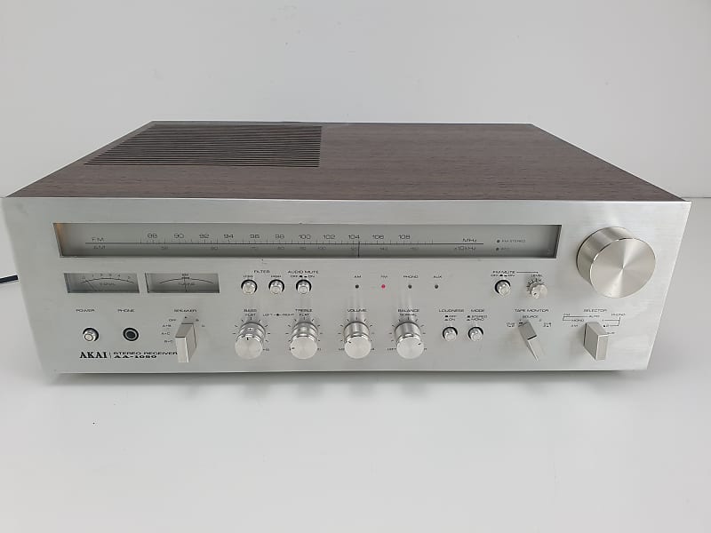 Akai AA-1050 Stereo receiver - 35w 4-16Ohm - Fully working  			