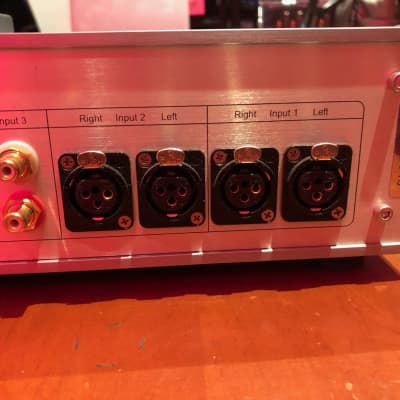 Pass Labs XP-10 Line Level Preamp with Remote image 7