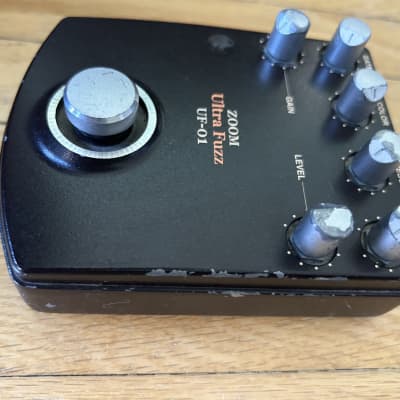 Zoom Ultra Fuzz UF-01 | Reverb