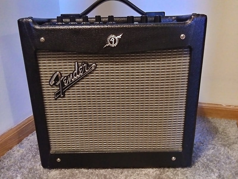 Fender Dsp Mustang I 