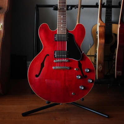 rickenbacker-12-string-3_240x.