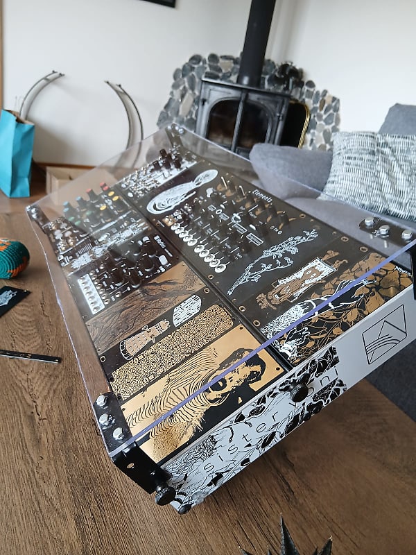 Intellijel case
