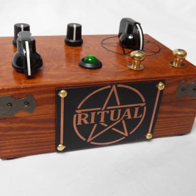 RC Circuit Bent 'Ritual Mini' Drone Echo Atmospheric Sound Generator Touch Synth image 3