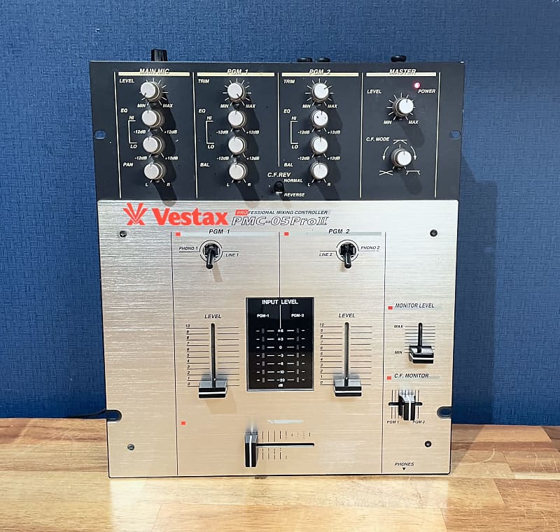 Vestax Pmc-05 Pro II Professional 2 Channel DJ Scratch