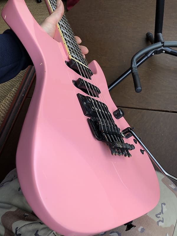 FERNANDES STJ カスタム Jackson風カスタム品 ピンク FERNANDES STJ カスタム Jackson風カスタム品 ピンク