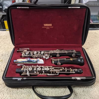 Yamaha YOB-411 Oboe w/ Case and Original box image 1