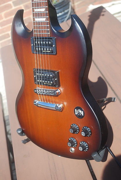 Gibson SG '70s Tribute 2013 Lightweight Vintage Sunburst