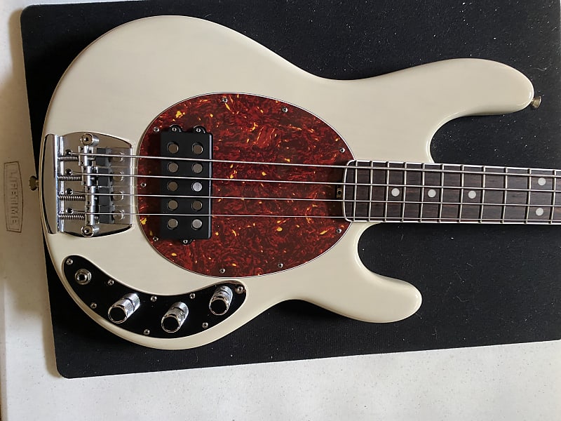 Ernie Ball Music Man Old Smoothie Stingray BFR 80 of 90 Reverb