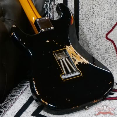 2021 Fender Custom Shop Team Built David Gilmour Signature Stratocaster Relic Black over 3 Tone Sunburst image 13
