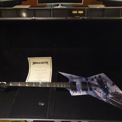 Dave Mustaine's personal owned Dean USA Custom Shop Dystopia Zero Explorer Signed by him! Tour Case! image 11