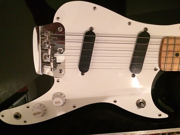 Fender Duo Sonic 90s Black MIM Short Scale | Reverb