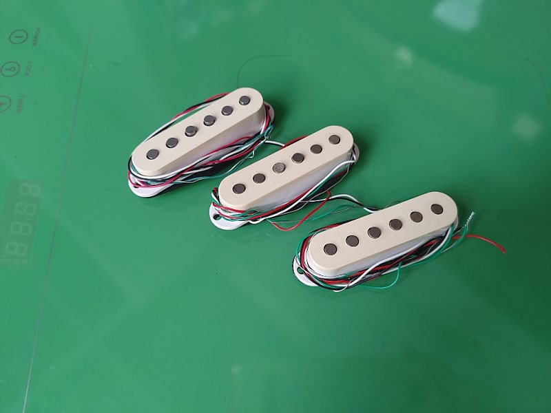 DiMarzio HS-3 DP117 Guitar Pickup Set of 3 For Stratocaster