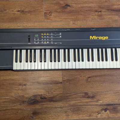 Ensoniq Mirage DSK-8 Digital Sampling Keyboard 1984 - Grey