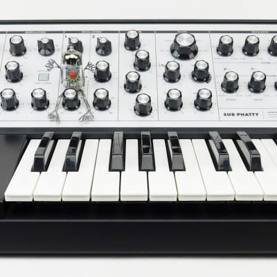Moog Sub Phatty Subtractive Analog Bass Synthesizer +Top Zustand+ 1,5 Jahre Garantie image 4