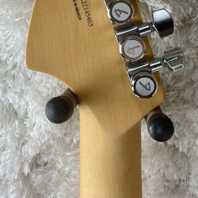 Fender Player Plus Meteora HH 3-Color Sunburst image 4