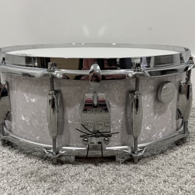 Gretsch Broadkaster 14 X 6.5 스네어 드럼Gretsch Broadkaster 14 X 6.5 스네어 드럼  