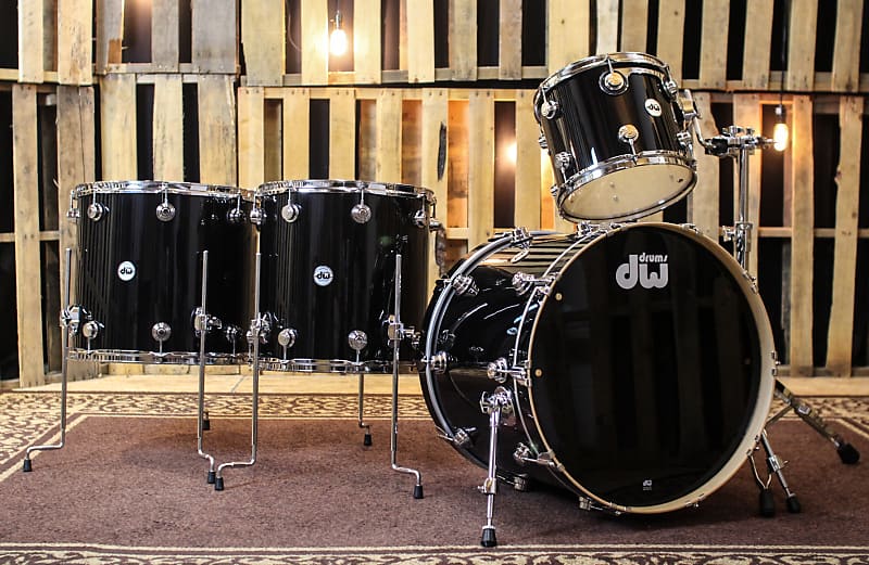 DW Collector's Maple VLT Gloss Black Drum Set - 22,12,16,18