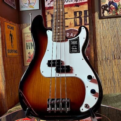 Fender Player Precision Bass with Pau Ferro Fretboard 3-Color Sunburst image 1