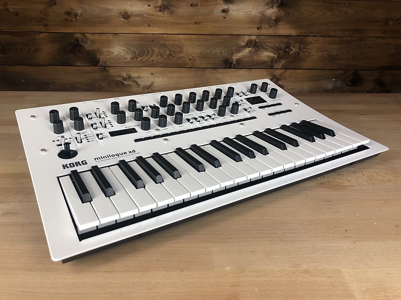 Korg Minilogue XD (PW) [Limited Edition] Polyphonic Analog