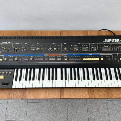 Roland Jupiter 6 61-Key Synthesizer 1983 - 1985 - Black