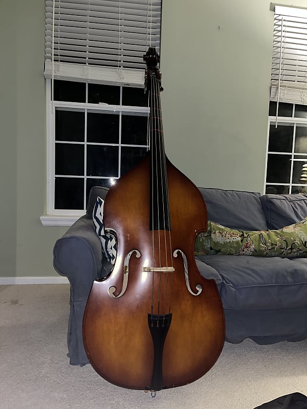 Cremona SB2 1/4Size Upright Bass Reverb