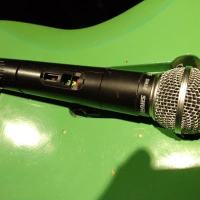 Shure transmitter Sm58 wireless mic microphone model t2 vocal 