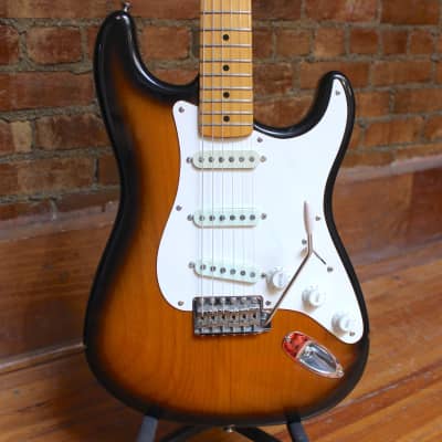 Fender '57 AVRI Stratocaster 1994 - Sunburst for sale