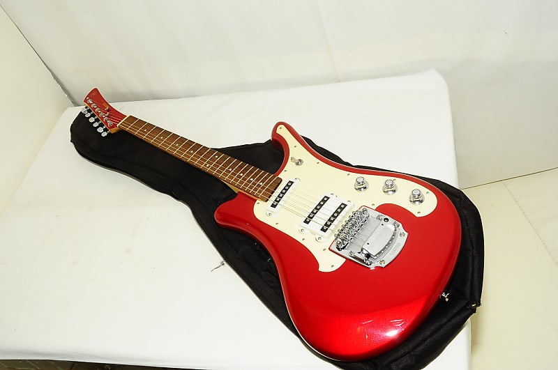 617 YAMAHA SGV 300 レッド YAMAHA SGV300 RED MADE IN JAPAN Electric Guitar Ref No. 5619