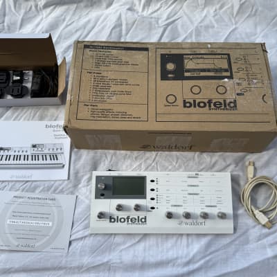 Waldorf Blofeld Desktop Synthesizer 2007 - Present - White