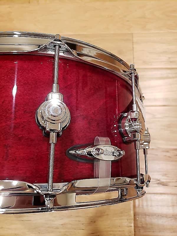 DW 6.5x14 Performance Series Snare Drum in Cherry Stain Lacquer Finish