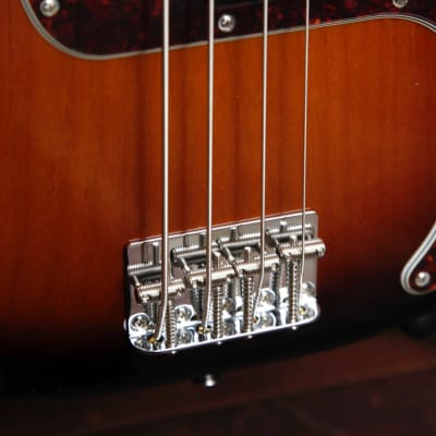 Fender Vintera II '60s Precision Bass 3-Tone Sunburst Bass Guitar image 7