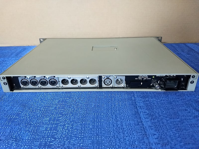 Sony DDU-2100 Digital Audio Delay Unit