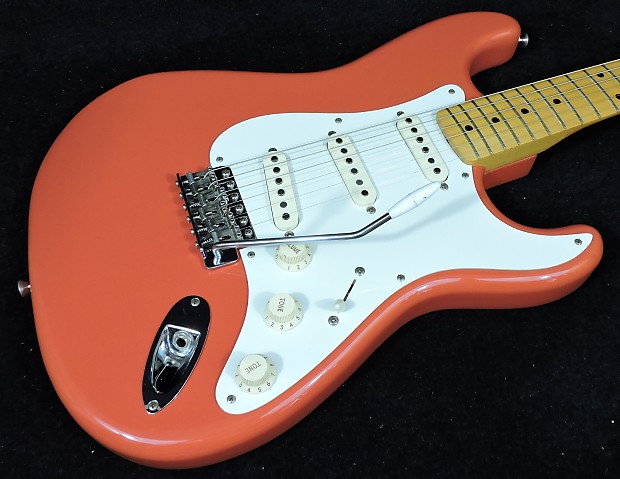 Fender stratocaster hank marvin best sale signature fiesta red
