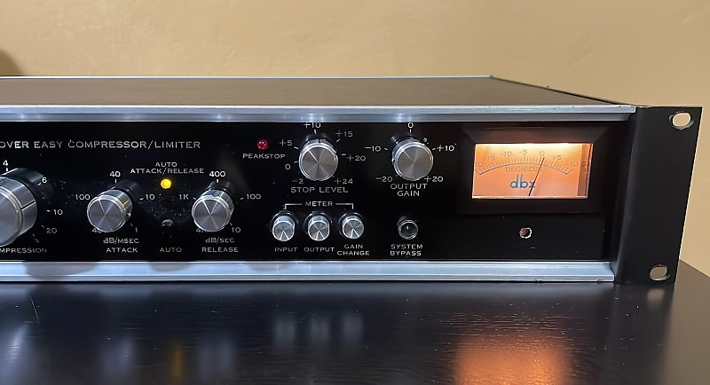 dbx 165A コンプレッサー dbx 165A Stereo Pair Compressor Limiter with Original Box
