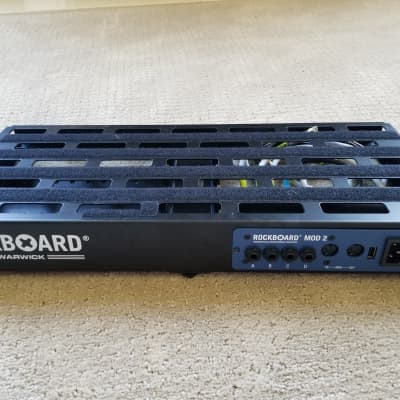 Rockboard TRES 3.1 with Soft case, MOD 2 Patchbay, and power