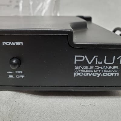 Peavey PVi U1 Wireless Handheld Microphone System #597 - Frequency 483.050 MHZ Excellent Used Cond - image 7