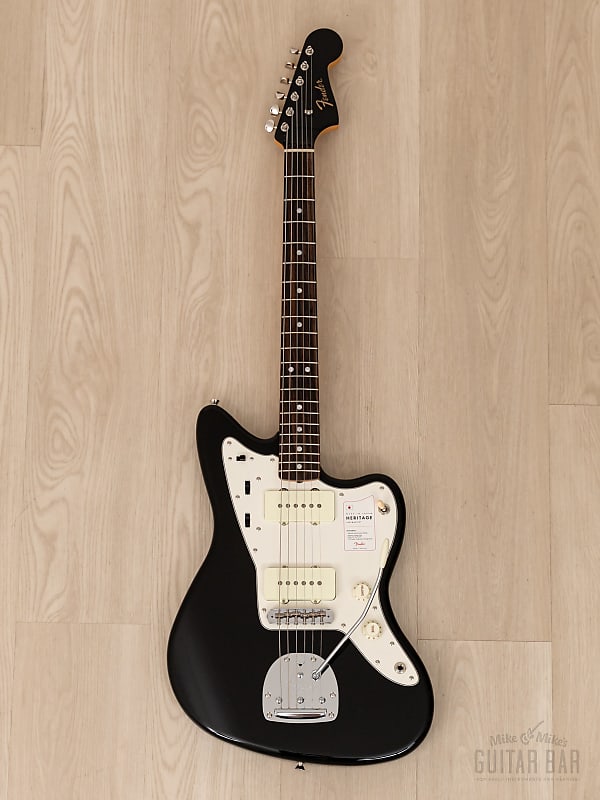 ギター Fender Japan Heritage Jazzmaster SKB Fender Made in Japan Heritage Series 60s Jazzmaster White