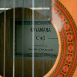 Yamaha C40 Full Size Nylon-String Classical Guitar image 6