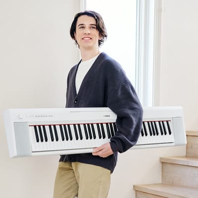 Yamaha NP-35 WH Digital Stage Piano - White image 7