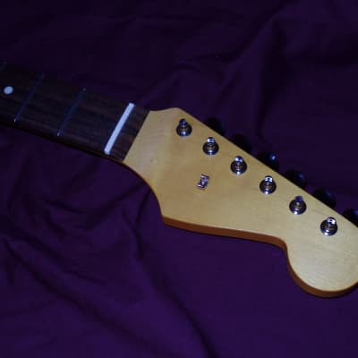 1950s Closet Classic vintage 7.25 C shaped Stratocaster Allparts Fender Licensed rosewood maple neck image 5