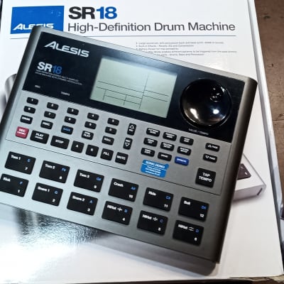 Alesis SR-18 Drum Machine | Reverb